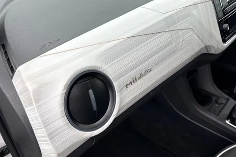 DK71WXP SEAT Mii 36.8kWh Auto 5dr Thumbnail #32