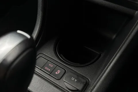 DK71WXP SEAT Mii 36.8kWh Auto 5dr Thumbnail #36