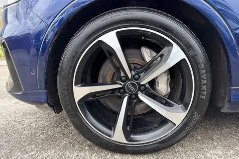 PY23JTX Audi Q7 3.0 TDI V6 50 Black Edition Tiptronic quattro Euro 6 (s/s) 5dr Thumbnail #13