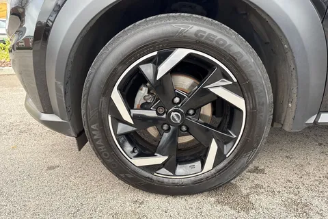 MJ23ZGN Nissan Juke 1.6 N-Connecta Auto Euro 6 5dr Thumbnail #13