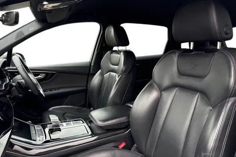 PY23JTX Audi Q7 3.0 TDI V6 50 Black Edition Tiptronic quattro Euro 6 (s/s) 5dr Thumbnail #16