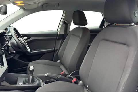 LO69UMD Audi A1 1.0 TFSI 25 Technik Sportback Euro 6 (s/s) 5dr Thumbnail #16