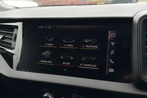 LO69UMD Audi A1 1.0 TFSI 25 Technik Sportback Euro 6 (s/s) 5dr Thumbnail #17