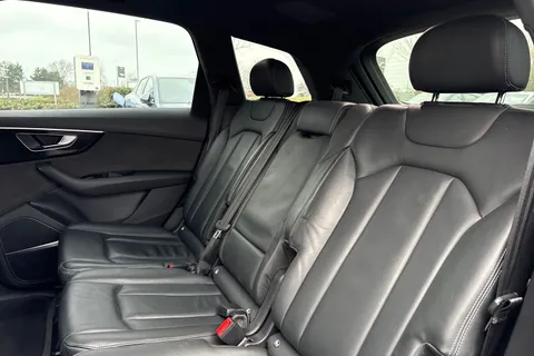 PY23JTX Audi Q7 3.0 TDI V6 50 Black Edition Tiptronic quattro Euro 6 (s/s) 5dr Thumbnail #19