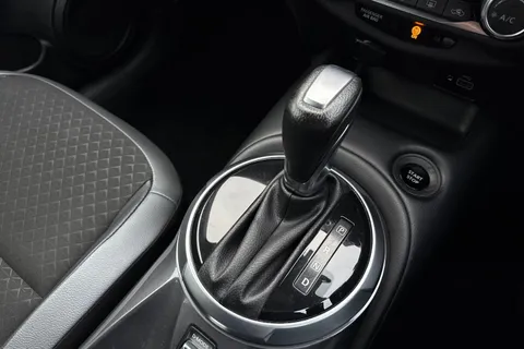 MJ23ZGN Nissan Juke 1.6 N-Connecta Auto Euro 6 5dr Thumbnail #23