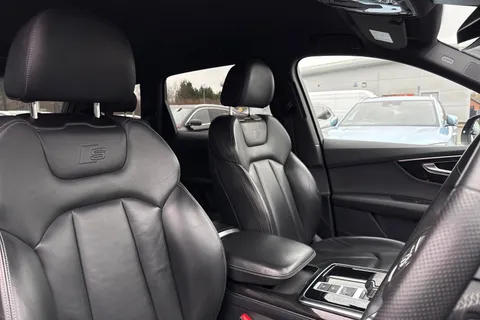 PY23JTX Audi Q7 3.0 TDI V6 50 Black Edition Tiptronic quattro Euro 6 (s/s) 5dr Thumbnail #24