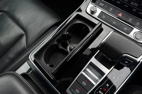 PY23JTX Audi Q7 3.0 TDI V6 50 Black Edition Tiptronic quattro Euro 6 (s/s) 5dr Thumbnail #48