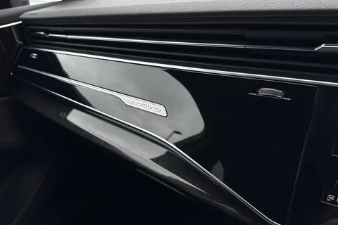 PY23JTX Audi Q7 3.0 TDI V6 50 Black Edition Tiptronic quattro Euro 6 (s/s) 5dr Thumbnail #51