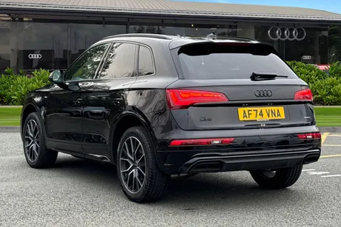 AF74VNA Audi Q5 Black Edition 40 TDI quattro 204 PS S tronic Thumbnail #3