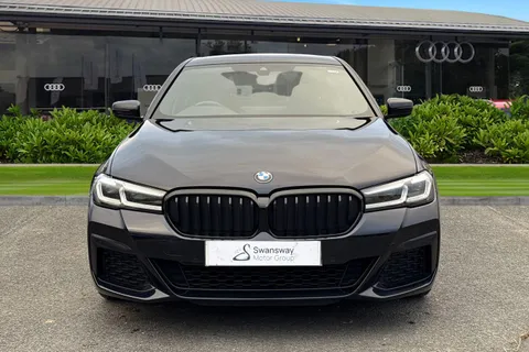 MH22JYE BMW 5 Series 2.0 520d MHT M Sport Steptronic Euro 6 (s/s) 4dr Thumbnail #6