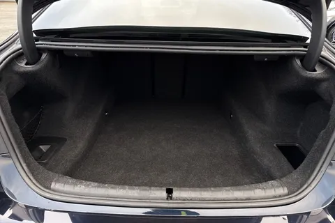 MH22JYE BMW 5 Series 2.0 520d MHT M Sport Steptronic Euro 6 (s/s) 4dr Thumbnail #7