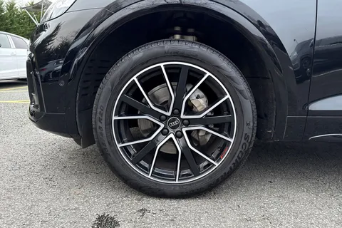 AF74VNA Audi Q5 Black Edition 40 TDI quattro 204 PS S tronic Thumbnail #10