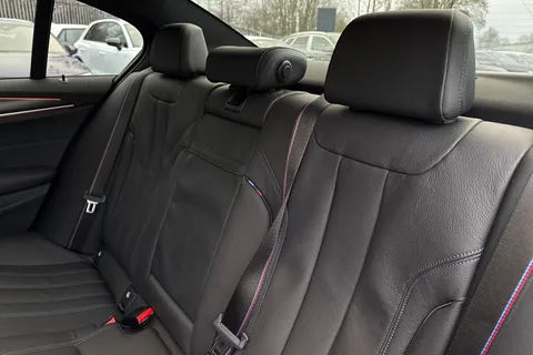 MH22JYE BMW 5 Series 2.0 520d MHT M Sport Steptronic Euro 6 (s/s) 4dr Thumbnail #19