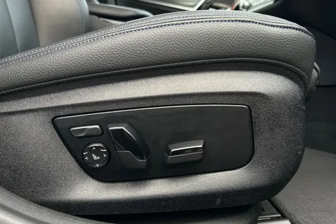 MH22JYE BMW 5 Series 2.0 520d MHT M Sport Steptronic Euro 6 (s/s) 4dr Thumbnail #31