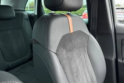 BW21WVU Vauxhall Crossland 1.2 Turbo Ultimate Nav Auto Euro 6 (s/s) 5dr Thumbnail #59