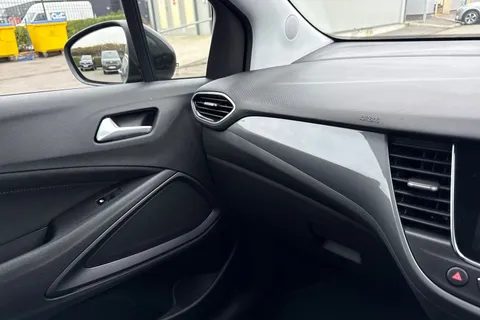 BW21WVU Vauxhall Crossland 1.2 Turbo Ultimate Nav Auto Euro 6 (s/s) 5dr Thumbnail #60