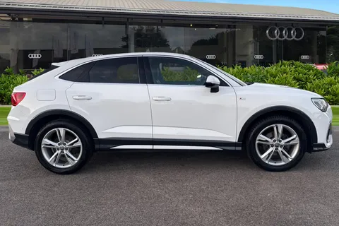 VO20EWK Audi Q3 35 TFSI S Line 5dr Thumbnail #4