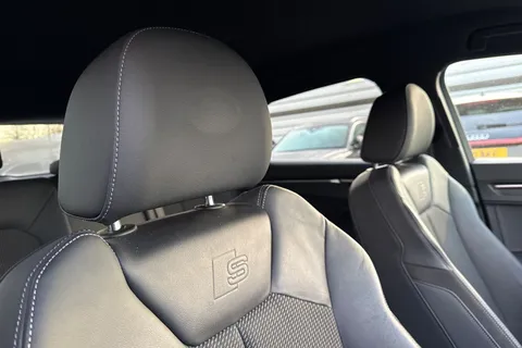 VO20EWK Audi Q3 35 TFSI S Line 5dr Thumbnail #25