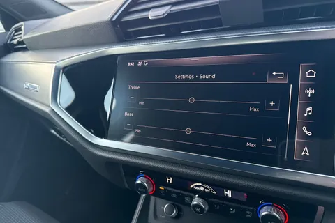 VO20EWK Audi Q3 35 TFSI S Line 5dr Thumbnail #44