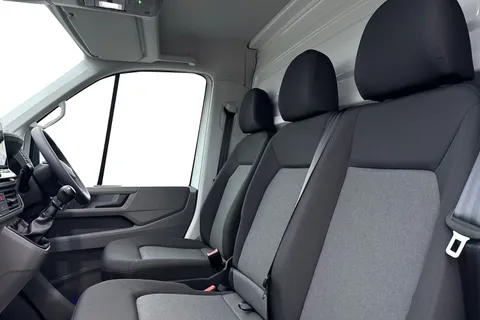 DC75AOE Volkswagen Crafter CR35 Single cab Dropside LWB 163 PS 2.0 TDI 6sp Manual RWD Thumbnail #16