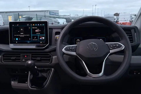 DC75AOE Volkswagen Crafter CR35 Single cab Dropside LWB 163 PS 2.0 TDI 6sp Manual RWD Thumbnail #18