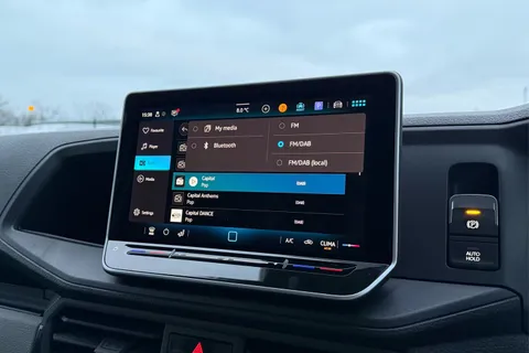 DC75AOE Volkswagen Crafter CR35 Single cab Dropside LWB 163 PS 2.0 TDI 6sp Manual RWD Thumbnail #46