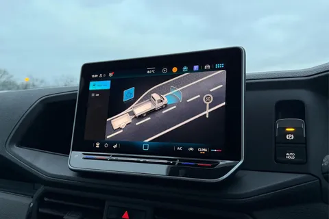 DC75AOE Volkswagen Crafter CR35 Single cab Dropside LWB 163 PS 2.0 TDI 6sp Manual RWD Thumbnail #51