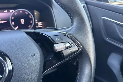 CX72OXV Škoda Karoq 2.0 TDI SE L 5dr DSG Thumbnail #30