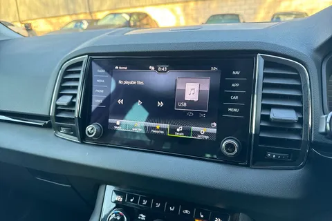 CX72OXV Škoda Karoq 2.0 TDI SE L 5dr DSG Thumbnail #33