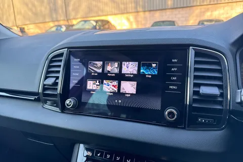 CX72OXV Škoda Karoq 2.0 TDI SE L 5dr DSG Thumbnail #37