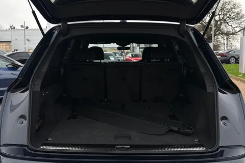 Audi Q7 3.0 TDI Quattro 231 Black Edition 5dr Tiptronic Thumbnail #7
