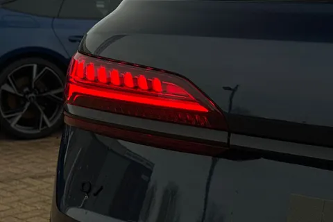 Audi Q7 3.0 TDI Quattro 231 Black Edition 5dr Tiptronic Thumbnail #52