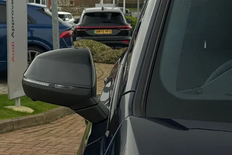 Audi Q7 3.0 TDI Quattro 231 Black Edition 5dr Tiptronic Thumbnail #54