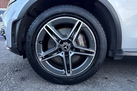 RV70WWK Mercedes-Benz Glc 2.0 GLC300 MHEV AMG Line Coupe G-Tronic+ 4MATIC Euro 6 (s/s) 5dr Thumbnail #13