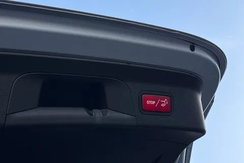 RV70WWK Mercedes-Benz Glc 2.0 GLC300 MHEV AMG Line Coupe G-Tronic+ 4MATIC Euro 6 (s/s) 5dr Thumbnail #31