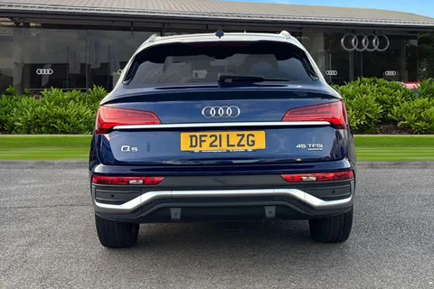 DF21LZG Audi Q5 45 TFSI Quattro S Line 5dr S Tronic Thumbnail #5