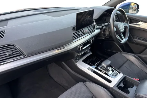 DF21LZG Audi Q5 45 TFSI Quattro S Line 5dr S Tronic Thumbnail #16