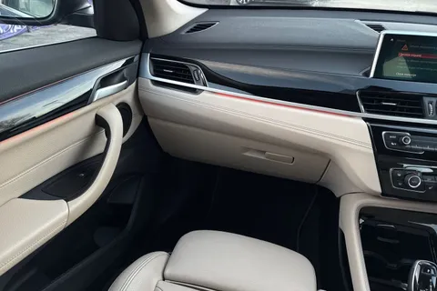 NL21YFJ BMW X1 2.0 18d xLine Auto sDrive Euro 6 (s/s) 5dr Thumbnail #21