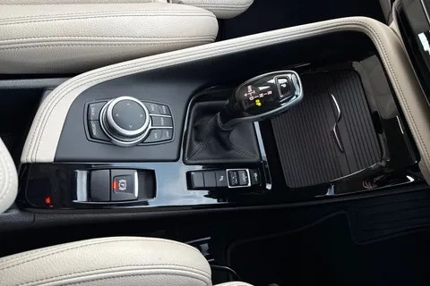 NL21YFJ BMW X1 2.0 18d xLine Auto sDrive Euro 6 (s/s) 5dr Thumbnail #24