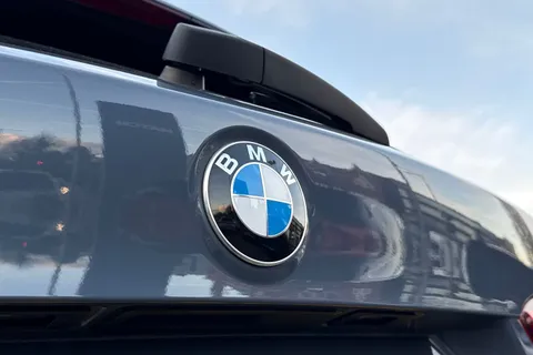 NL21YFJ BMW X1 2.0 18d xLine Auto sDrive Euro 6 (s/s) 5dr Thumbnail #26