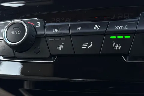 NL21YFJ BMW X1 2.0 18d xLine Auto sDrive Euro 6 (s/s) 5dr Thumbnail #38