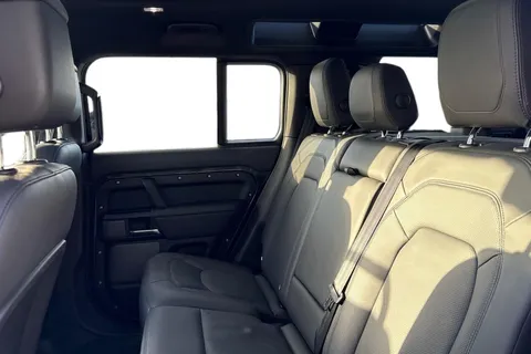 DH23LGW Land Rover Defender 110 5.0 P525 V8 SUV 5dr Petrol Auto 4WD Euro 6 (s/s) (525 ps) Thumbnail #4