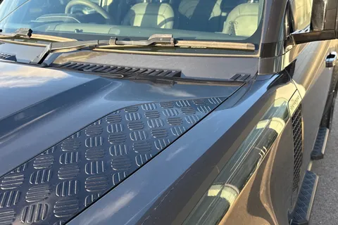 DH23LGW Land Rover Defender 110 5.0 P525 V8 SUV 5dr Petrol Auto 4WD Euro 6 (s/s) (525 ps) Thumbnail #20