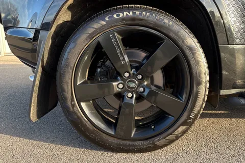 DH23LGW Land Rover Defender 110 5.0 P525 V8 SUV 5dr Petrol Auto 4WD Euro 6 (s/s) (525 ps) Thumbnail #38