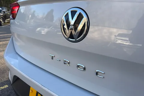 RK19VHW Volkswagen T-Roc 1.6 TDI S 5dr Thumbnail #25