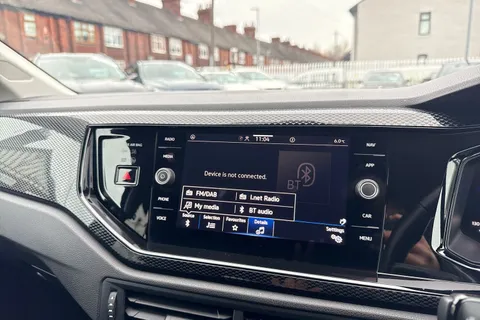 GD74OEN Volkswagen Polo 1.0 TSI Match 5dr DSG Thumbnail #36