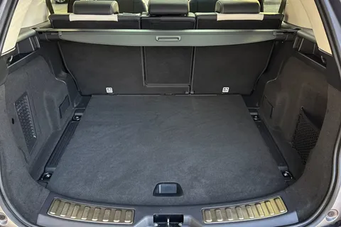 DX71LJC Land Rover Discovery Sport 2.0 D200 MHEV R-Dynamic HSE Auto 4WD Euro 6 (s/s) 5dr Thumbnail #11