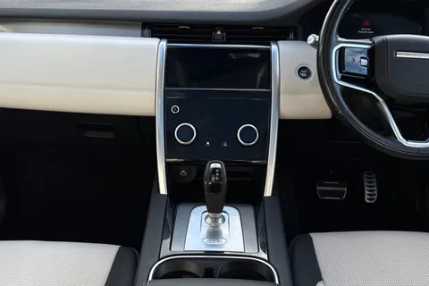 DX71LJC Land Rover Discovery Sport 2.0 D200 MHEV R-Dynamic HSE Auto 4WD Euro 6 (s/s) 5dr Thumbnail #15