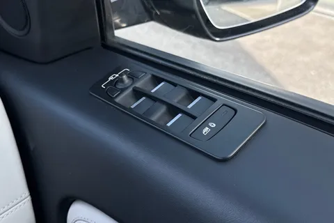 DX71LJC Land Rover Discovery Sport 2.0 D200 MHEV R-Dynamic HSE Auto 4WD Euro 6 (s/s) 5dr Thumbnail #26