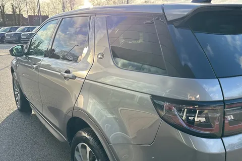 DX71LJC Land Rover Discovery Sport 2.0 D200 MHEV R-Dynamic HSE Auto 4WD Euro 6 (s/s) 5dr Thumbnail #34